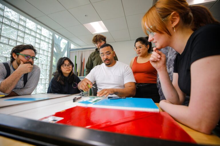 The Studio of the Corning Museum of Glass offers classes for glass artists to hone their skills across a variety of techniques. The Studio of the Corning Museum of Glass offers classes for glass artists to hone their skills across a variety of techniques. Courtesy of Corning Museum of Glass.