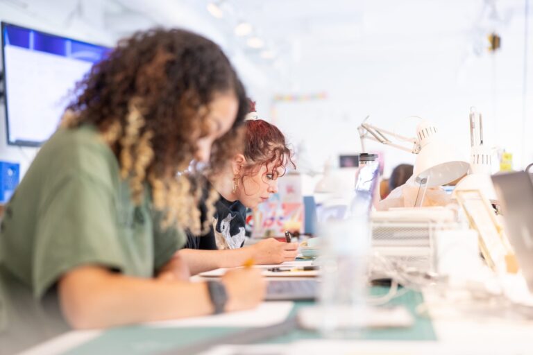School of Art student in class School of Art student in class. Novo Studio