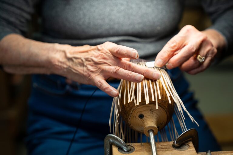 League of NH Craftsmen - Hands of Basketmaker Sharon Dugan. Windwood Productions, LLC