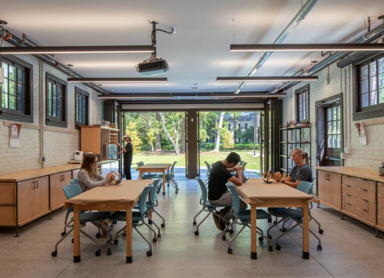 Goode Family Visual Art School, Classroom Interior, The Ashlin & Wayne Wilbanks Art Studio, 2024. Hermitage Museum & Gardens, 2024