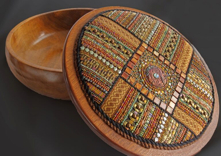 Beaded Embroidery Boxtop by Debbie Stiehler. Photo by Jennifer Riefenberg