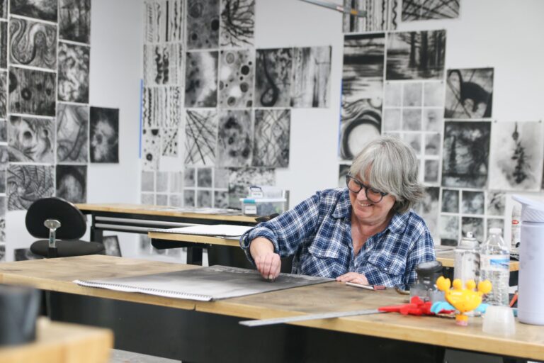 2025_0608-13_2D-Workshops_38 Each year, Arrowmont plays host to over 150 workshops in a wide variety of media including ceramics, woodworking, 2D arts, metals, fibers, textiles and so much more! Arrowmont School of Arts and Crafts