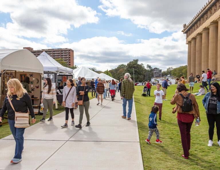 Each year Tennessee Craft has over 80,000 visitors come to our Spring and Fall Fairs at Centennial Park in Nashville, TN. Julie Turner Each year Tennessee Craft has over 80,000 visitors come to our Spring and Fall Fairs at Centennial Park in Nashville, TN. Julie Turner