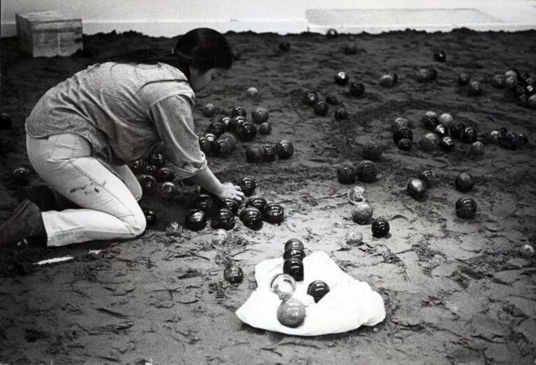 Ruth Tamura installing The Great Marble Tournament on Bay Fill at the gallery of the California College of Arts and Crafts, Oakland, 1969. Photo courtesy of the artist and the Libraries of the California College of Arts and Crafts. Courtesy of Corning Museum of Glass Ruth Tamura installing The Great Marble Tournament on Bay Fill at the gallery of the California College of Arts and Crafts, Oakland, 1969. Photo courtesy of the artist and the Libraries of the California College of Arts and Crafts. Courtesy of Corning Museum of Glass