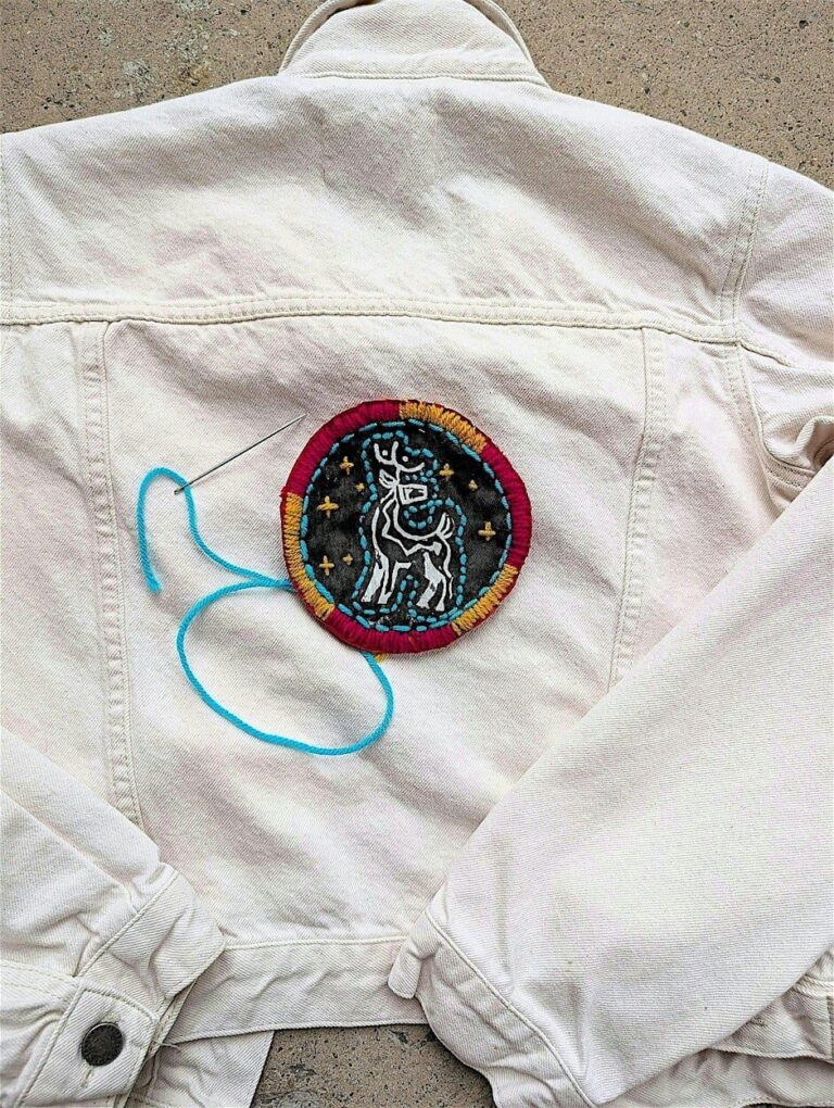 Join Indigenous artist Jessica Wiarda to explore how embroidered symbols carried profound stories of heritage, identity, spirit and resilience for Indigenous peoples during the American Revolution. Indigenous artist Jessica Wiarda