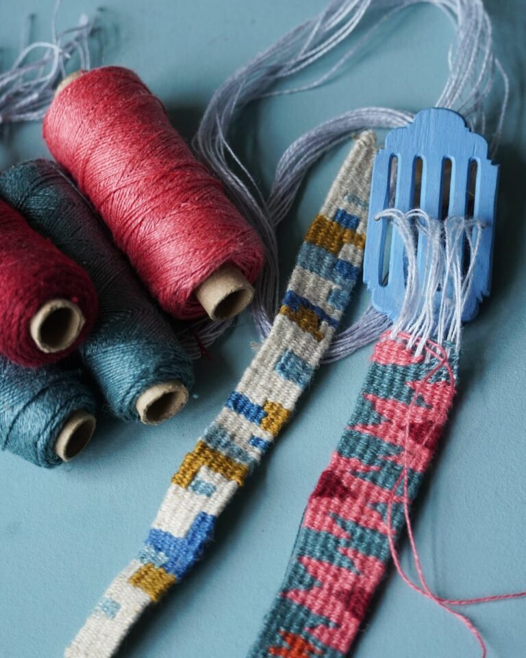 Picture Weaving on a Rigid Heddle Loom. American Swedish Institute