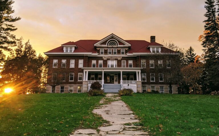 Resident Building at South Bear School - the "Old Aase Haugen Home". Marguerite Schwarz