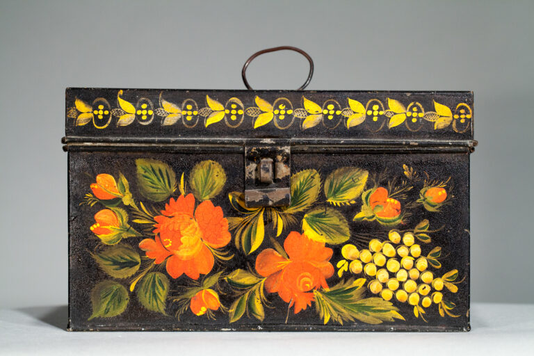 Possibly Zachariah Brackett Stevens (1778 – 1856) and attributed to Sally Brisco Francis Stevens (1799 – 1890), "Trunk," Maine, c. 1825, paint and tinned sheet iron, 5 3/8 x 9 1/2 x 4 7/8 in., Gift of the Historical Society of Early American Decoration , 58.13.20, American Folk Art Museum