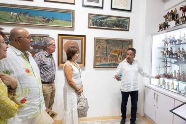 Guided Tours at Museo de los Santos. R. Holm