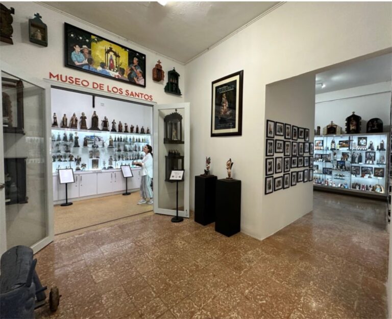 Museo de los Santos Legacy Collection. R. Holm