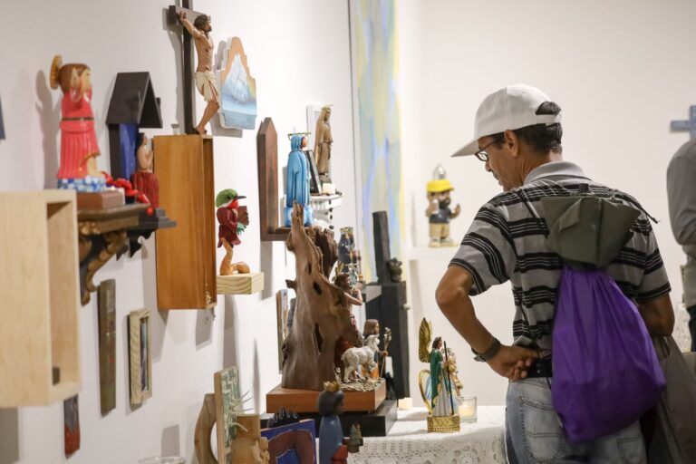 Annual Exhibition of Contemporary Carvers in the main gallery. Marian Rodriguez Morales