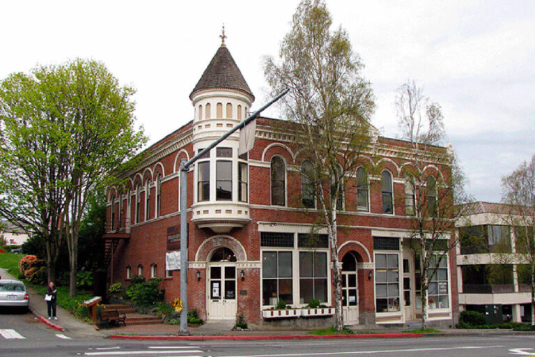 Kirkland Arts Center. Image courtesy of Kirkland Arts Center
