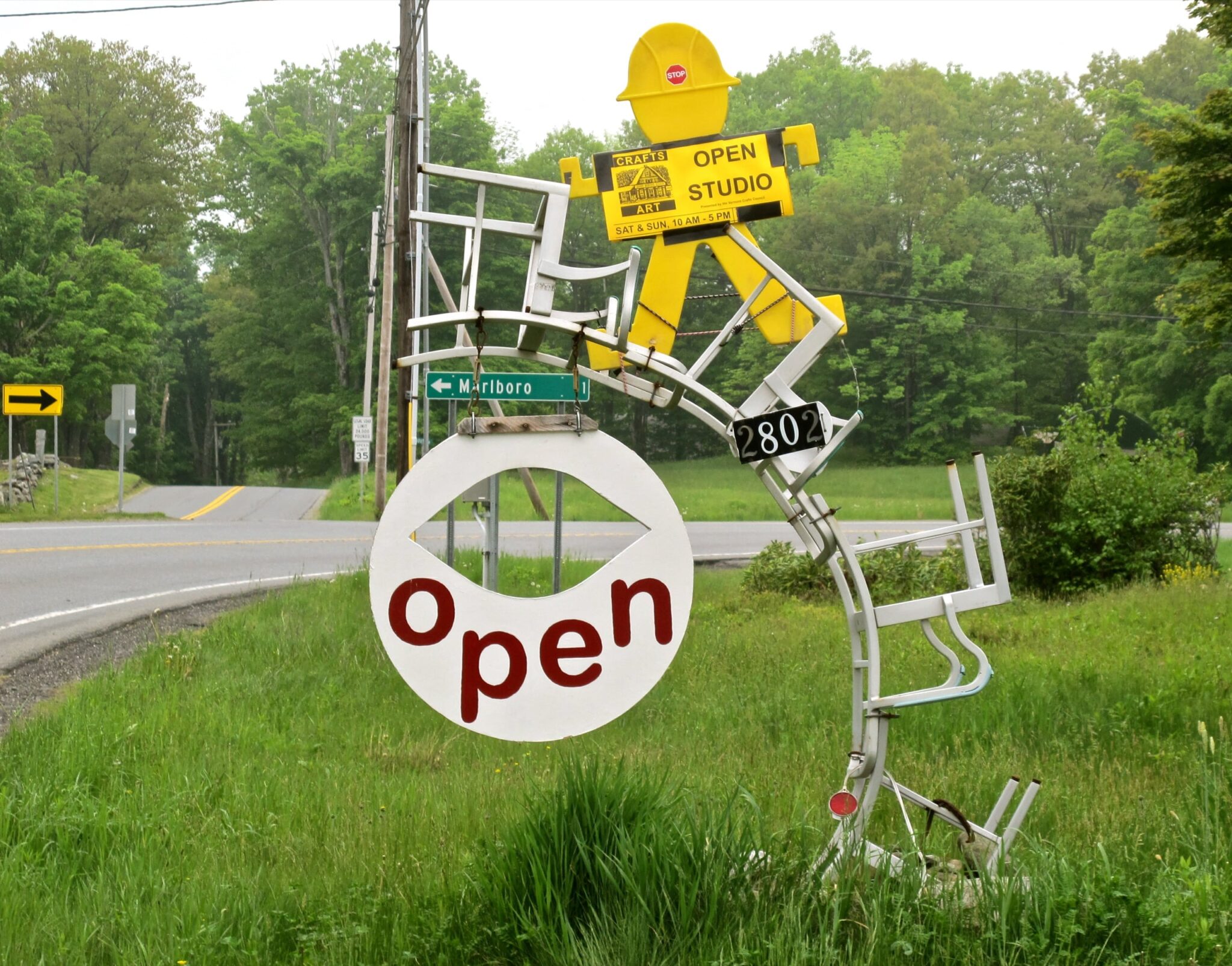 Applewoods Studio and Furniture Gallery located in Marlboro Vermont, demonstrates a creative use of Vermont Open Studio's iconic way finder signs. David Holzapfel
