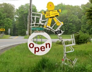 Applewoods Studio and Furniture Gallery located in Marlboro Vermont, demonstrates a creative use of Vermont Open Studio's iconic way finder signs. David Holzapfel