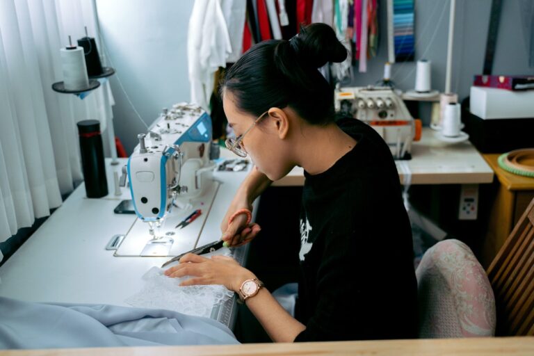 Learn professional level sewing at SFD. School of Fashion Design Learn professional level sewing at SFD. School of Fashion Design