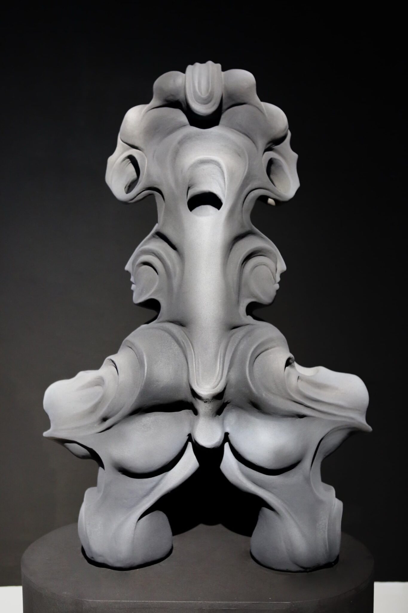Bianca MacPherson, The Deity, 2024. Ceramic, Glaze, 44 x 27x 19 inches. Bianca MacPherson