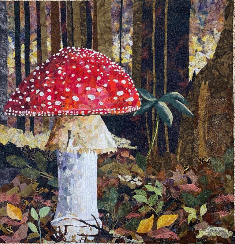 Gorge Life Quilted Art Show: Aminita by Doris Nyholm. Beyond the Block