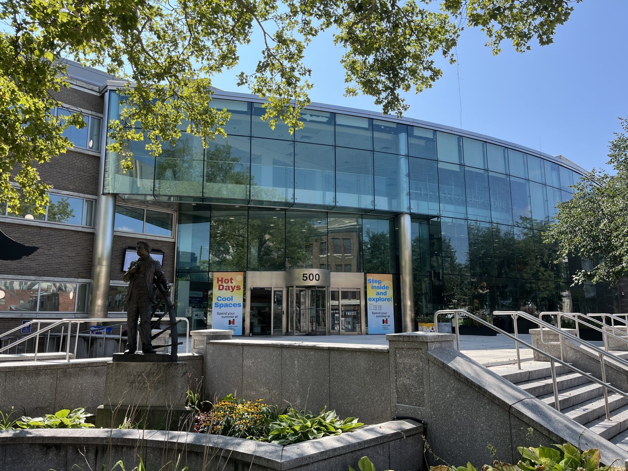 Exterior of Hartford Public Library's Downtown Library. Hartford Public Library