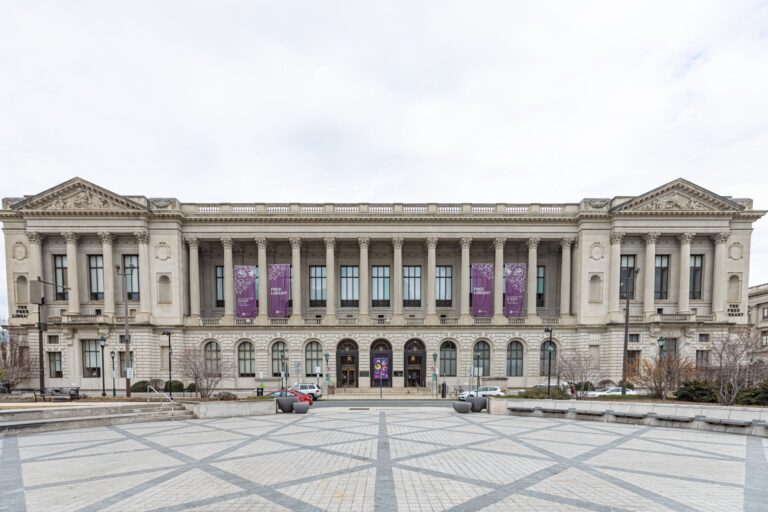 Parkway Central Front Entrance. The Philadelphia Free Library