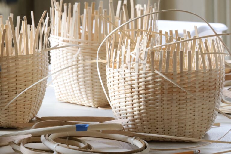 Shaker Baskets Taking Shape During a Workshop. S. Kelly
