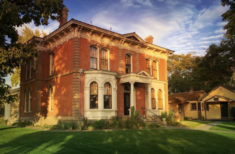 Kirkman House at Sunset. Kirkman House Museum