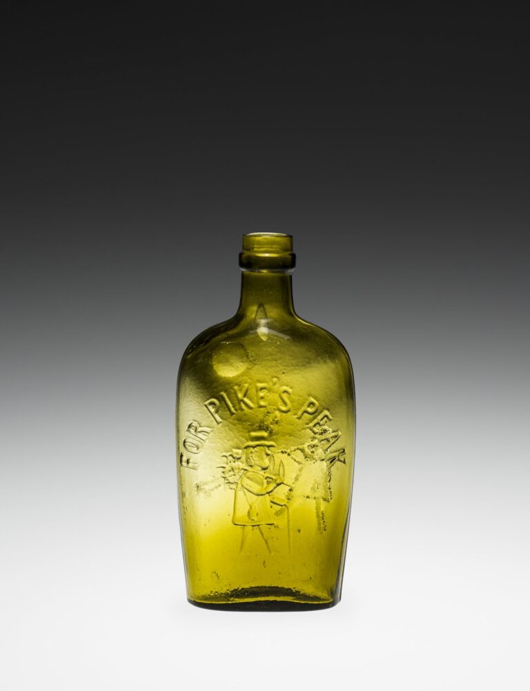 Flask. Made by an American manufacturer, sometime between 1860 and 1870. 60.4.514. Image courtesy of the Corning Museum of Glass.